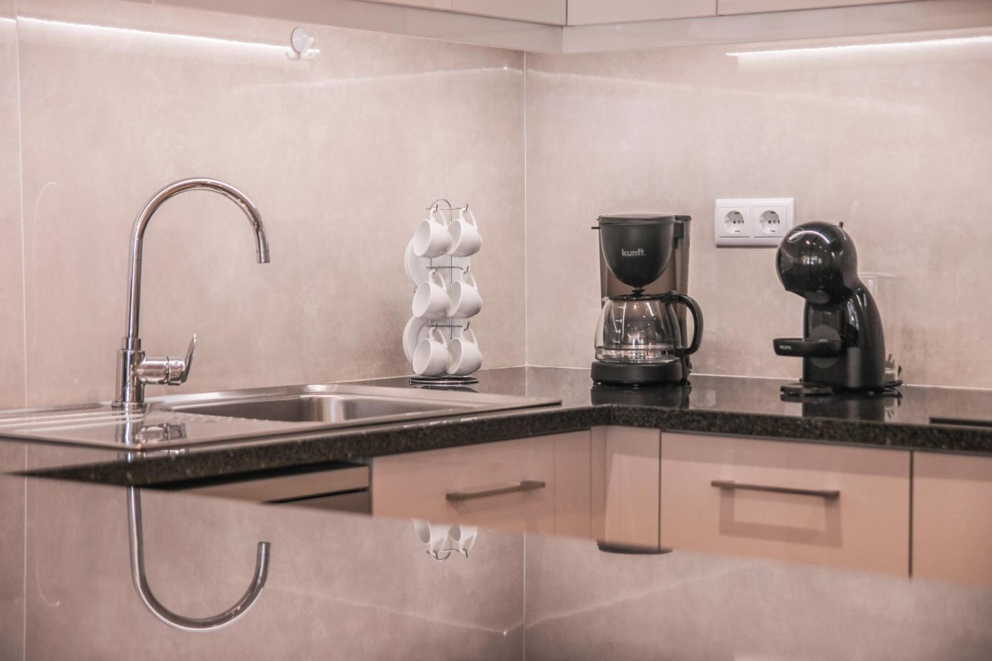 Barreiros Archdesign Apartment ฟุงชาล ภายนอก รูปภาพ