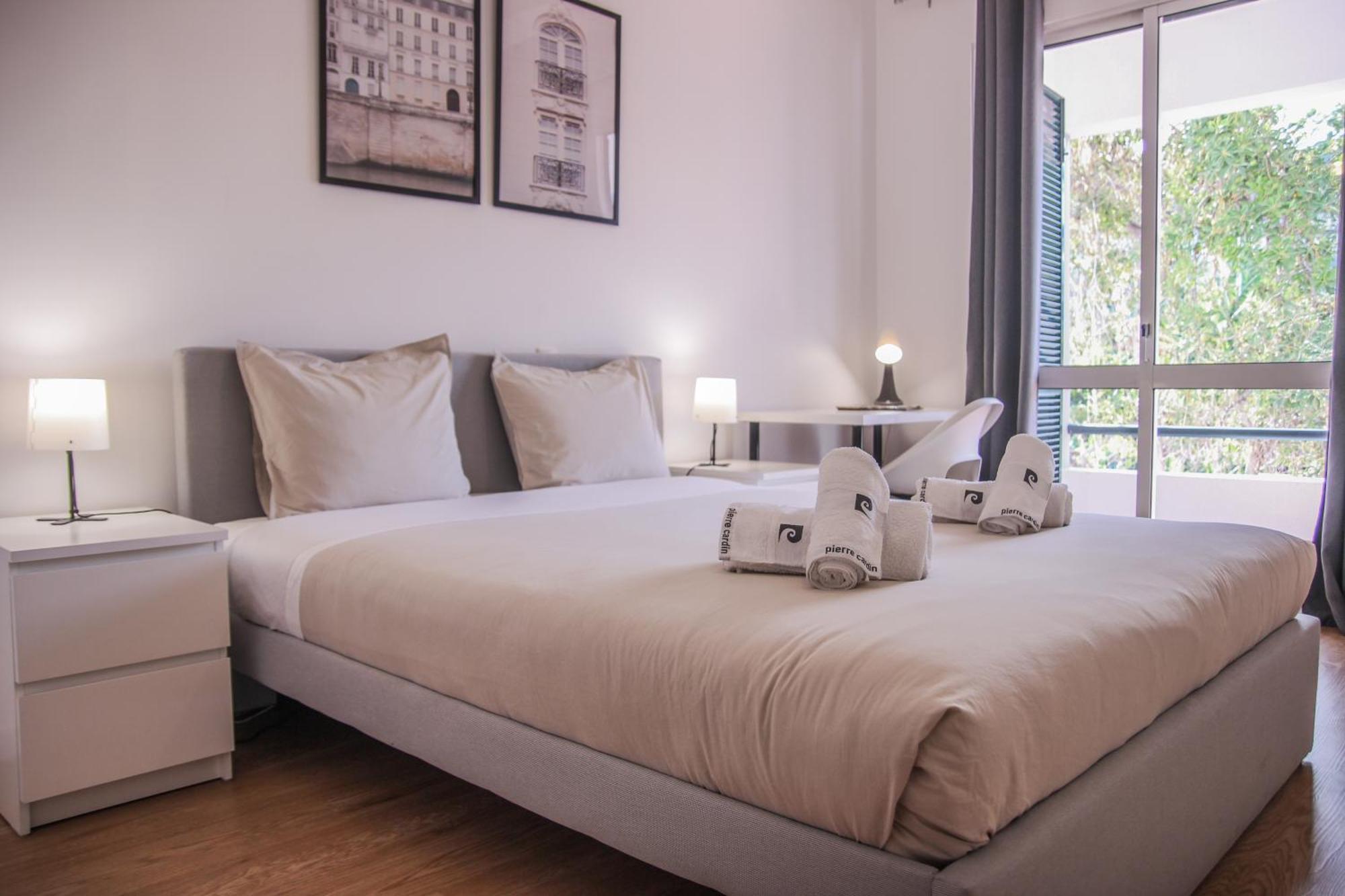 Barreiros Archdesign Apartment ฟุงชาล ภายนอก รูปภาพ