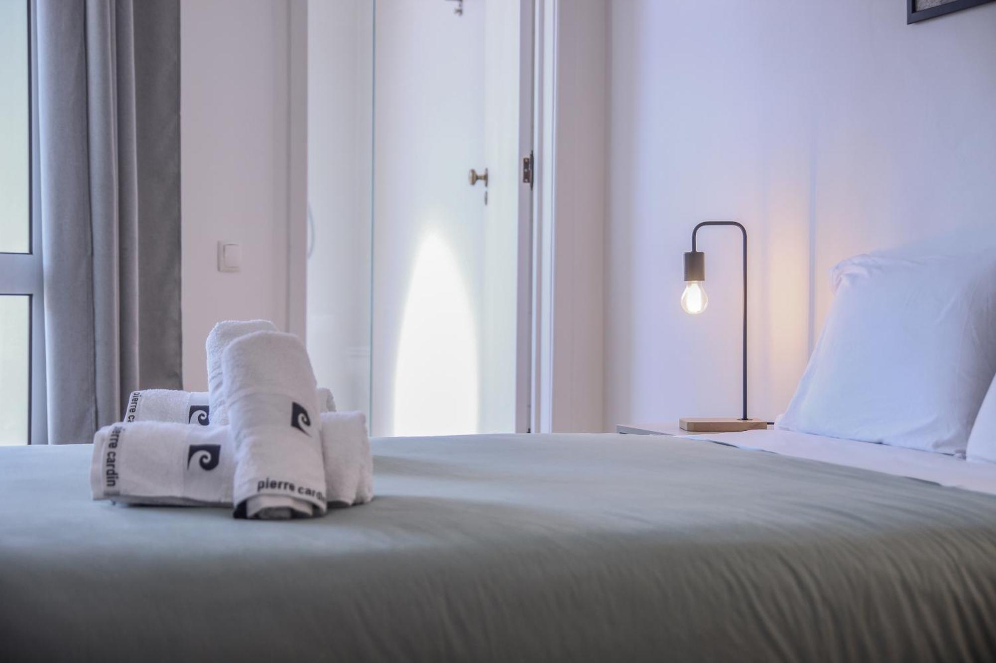 Barreiros Archdesign Apartment ฟุงชาล ภายนอก รูปภาพ